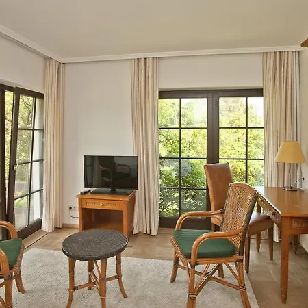 Im Hochland קלוסטר